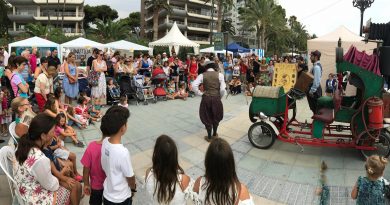 Benicàssim Belle Époque inaugura su VI edición con 75 puestos en el mercado modernista Benicàssim Belle Époque inaugura su VI edición con 75 puestos en el mercado modernista