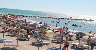 Usuarios de la playa Heliópolis de Benicàssim reclaman también la instalación de un chiringuito Usuarios de la playa Heliópolis de Benicàssim reclaman también la instalación de un chiringuito
