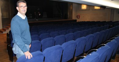 Benicàssim tendrá el teatro cerrado en mayo por el cambio de butacas Benicàssim tendrá el teatro cerrado en mayo por el cambio de butacas