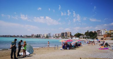 Muere una mujer de 63 años en la playa Els Terrers de Benicàssim Muere una mujer de 63 años en la playa Els Terrers de Benicàssim