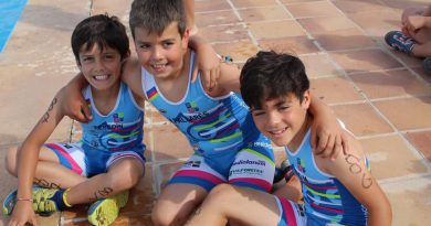 El Club Triatló Formigues empieza nueva temporada en Benicàssim El Club Triatló Formigues empieza nueva temporada en Benicàssim