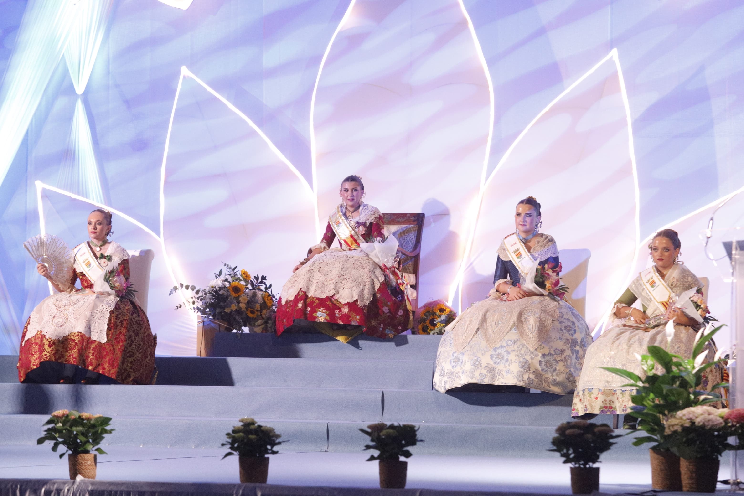 Imagen adjunta distribuida con la información sobre la proclamación de la Reina Mayor de las fiestas 2026/2027