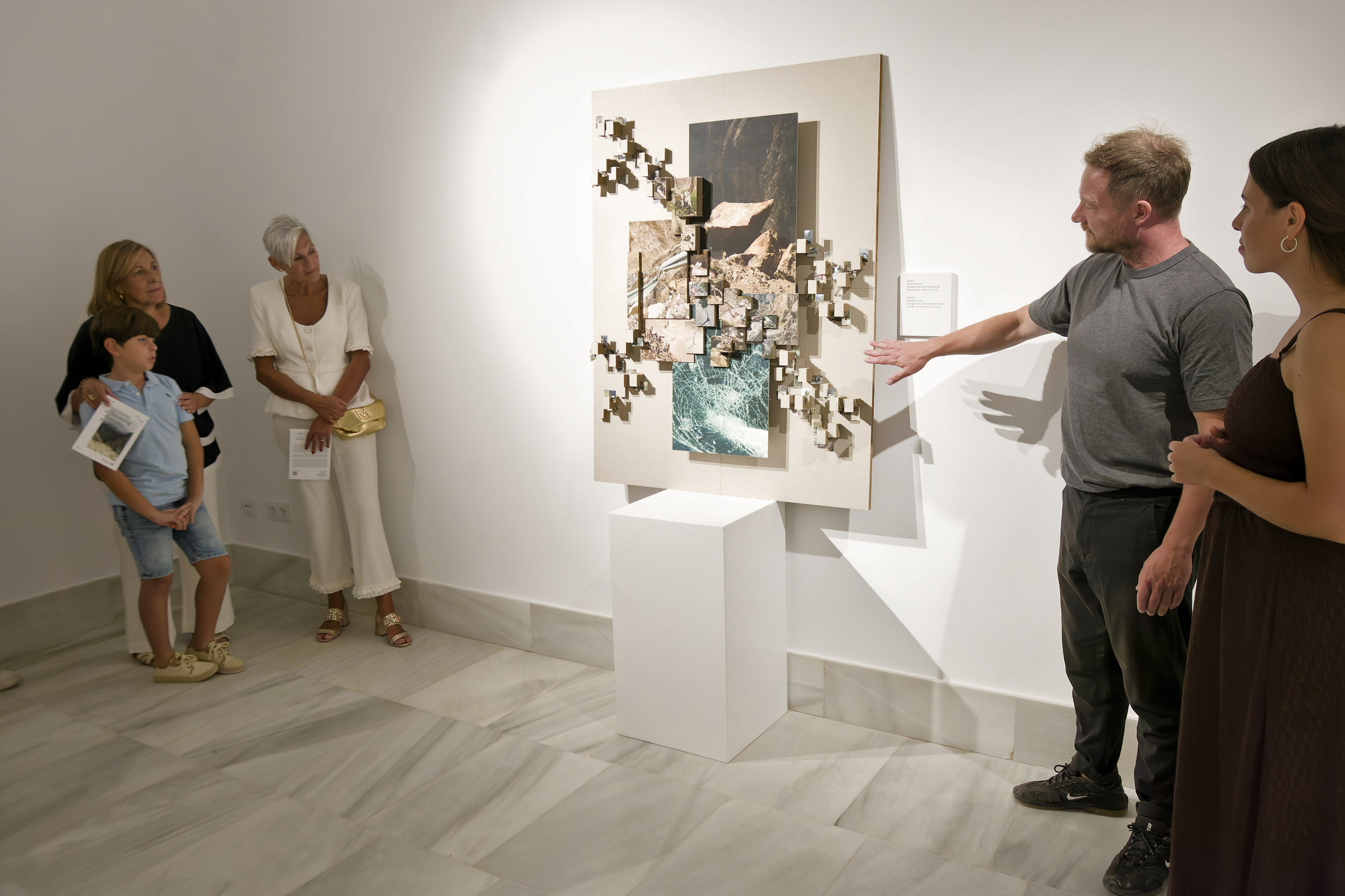 Imagen adjunta de la exposición Interstates of Becoming de Gareth Phillips